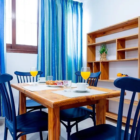 Lejlighed 1i. Cozy Flores With Pool